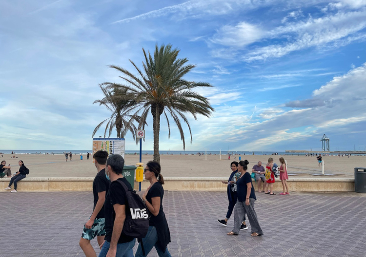 Strandvakantie naar Valencia voor jongeren